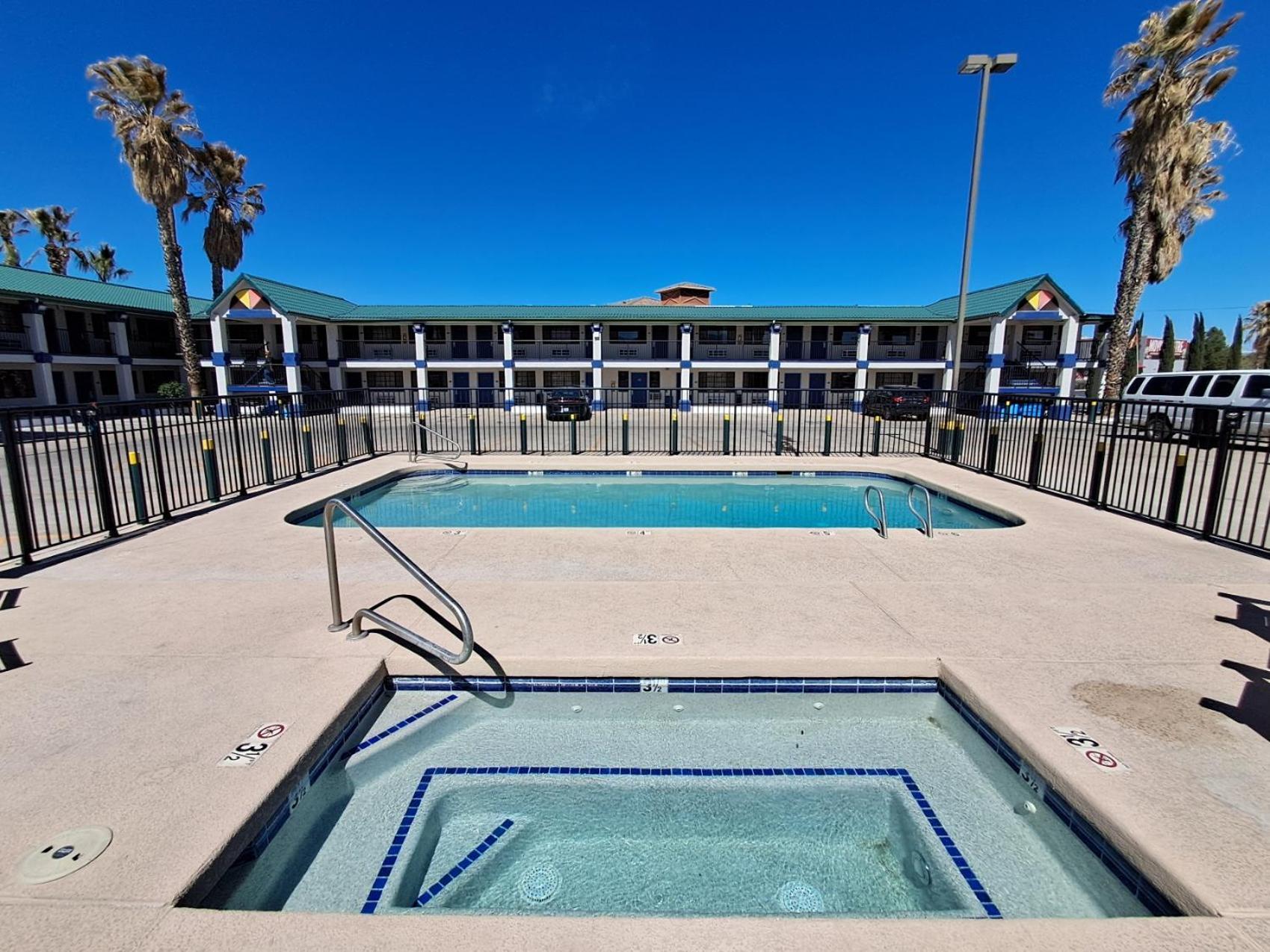 Days Inn By Wyndham Safford, Az מראה חיצוני תמונה